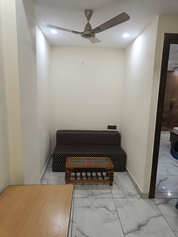 Living Room in 1 BHK Villa at Sector 55 – for Rent