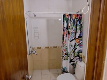 Attached Bathroom in 3 BHK Apartment at Dona Paula – for Rent