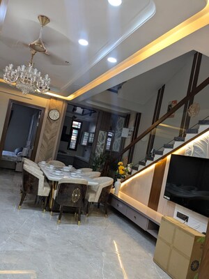 Master Bedroom in 6 BHK Villa at Vaishali Nagar – for Sale