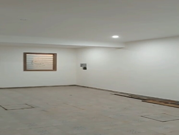 Room, south extension 5 Bedroom 340 Sq.Yd. Villa In South Extension Delhi 8490282