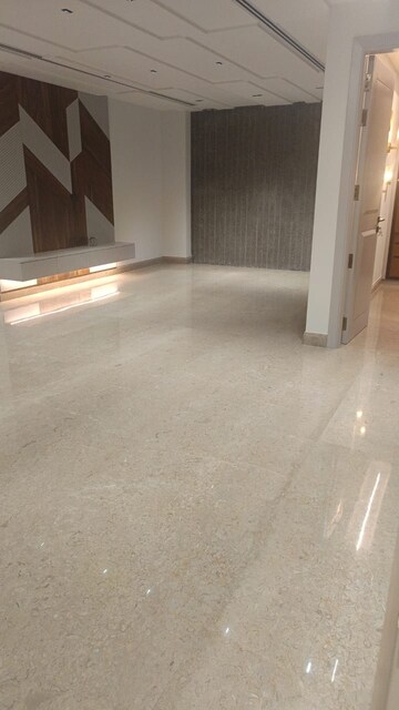 Team Area in  Office Space at Sector 27 – for Rent