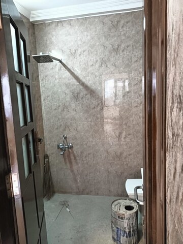 Bathroom in 3 BHK Builder Floor at Uppal Southend, Sector 49 – for Sale