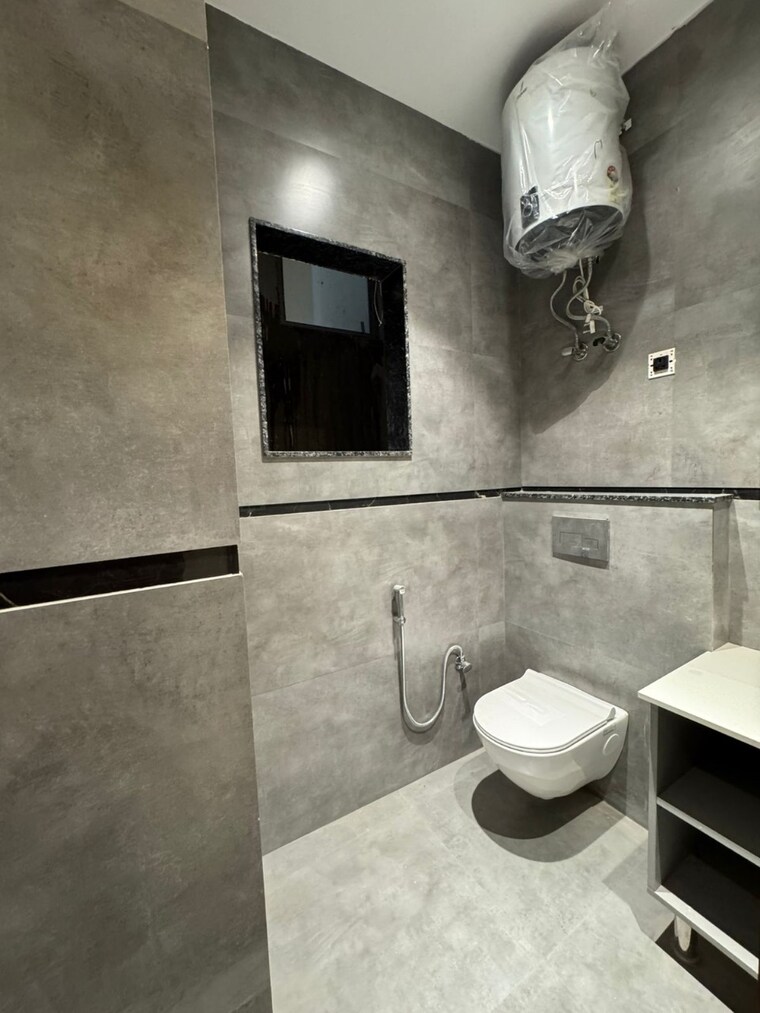 Bathroom, garhi 6+ Bedroom 4000 Sq.Ft. Independent House In Garhi Delhi 8490395