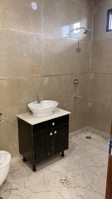 Bathroom in 4 BHK Builder Floor at Sector 42 – for Rent
