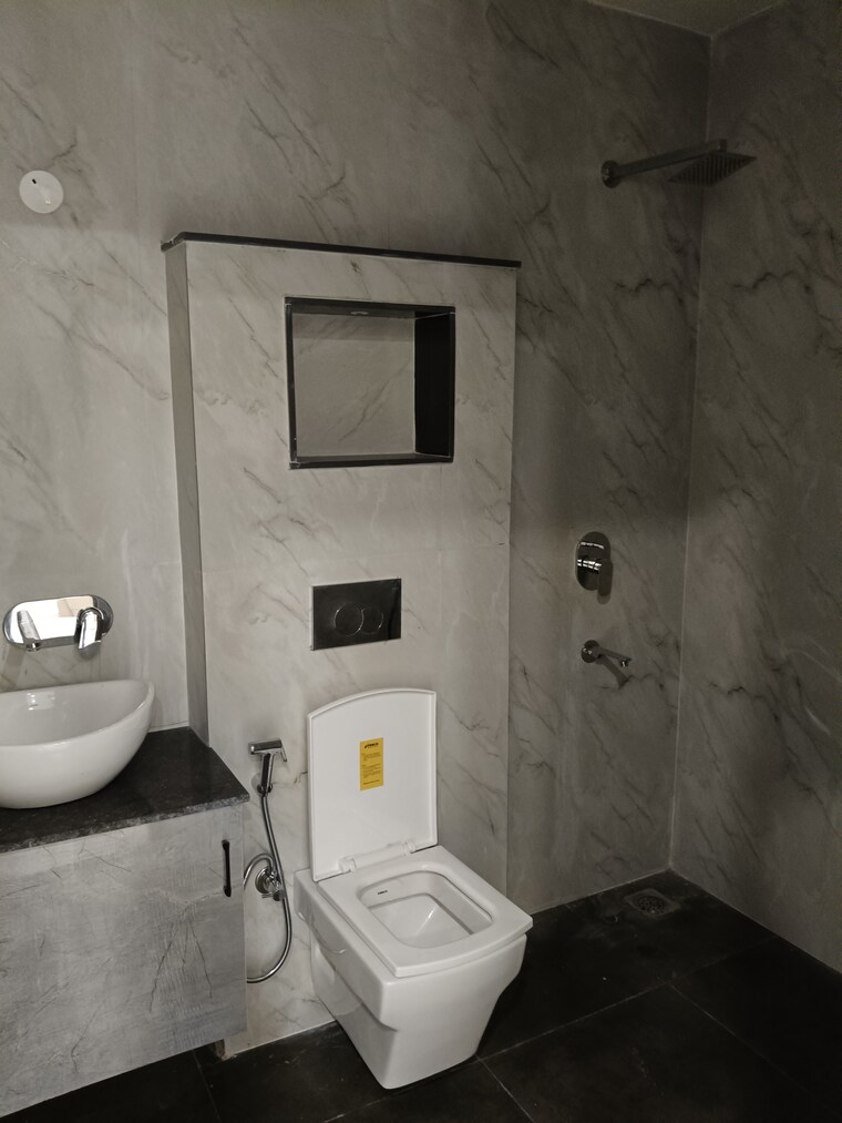 Attached Bathroom, peer mucchalla 3 Bedroom 1200 Sq.Ft. Builder Floor In Peer Mucchalla Zirakpur 8490381
