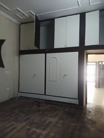 Room in 3 BHK Builder Floor at Dhakoli Village – for Sale