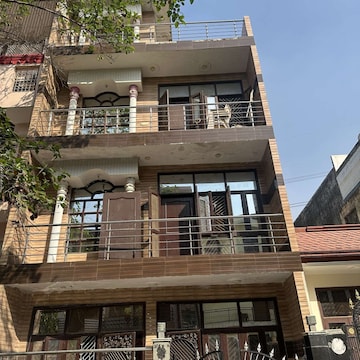 2 BHK Apartment For Rent in Acacia Estate, Alpha 1 Greater Noida