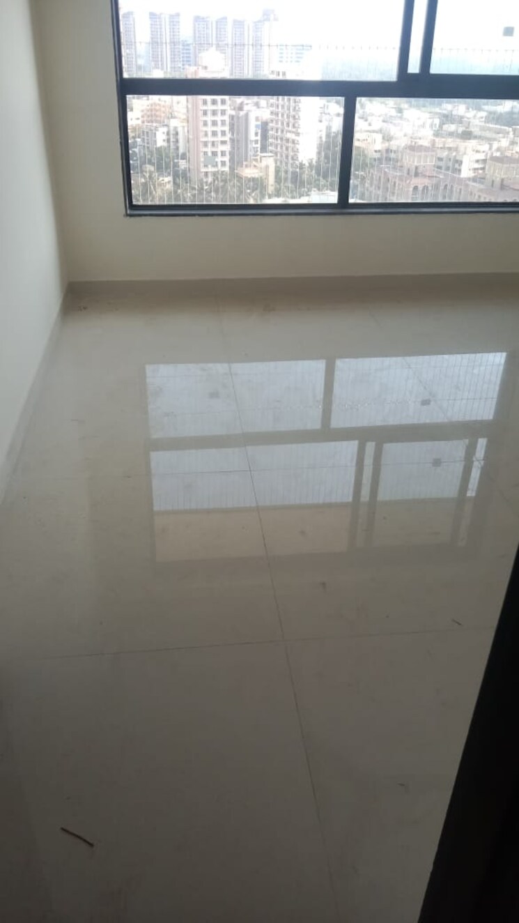 Room, malad west 2 Bedroom 670 Sq.Ft. Apartment In Malad West Mumbai 8490493