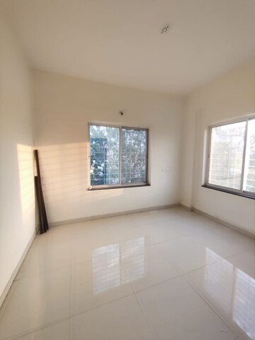 Room in 2 BHK Apartment at Dhankawade Patil Township, Dhankawadi – for Rent