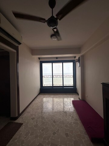 Room in 1 BHK Apartment at Andheri West – for Rent