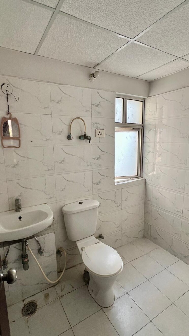 Bathroom, scc-sapphire 2 Bedroom 795 Sq.Ft. Apartment In Raj Nagar Extension Ghaziabad 8490511