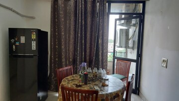 Living Room in 2 BHK Apartment at DLF Silver Oaks, Sector 26 – for Sale