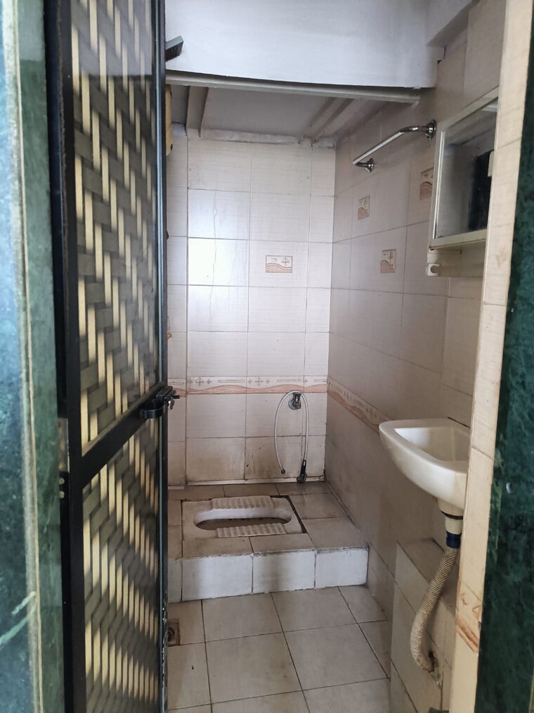 Bathroom, ng-park 1 Bedroom 610 Sq.Ft. Apartment In Dahisar East Mumbai 8490554