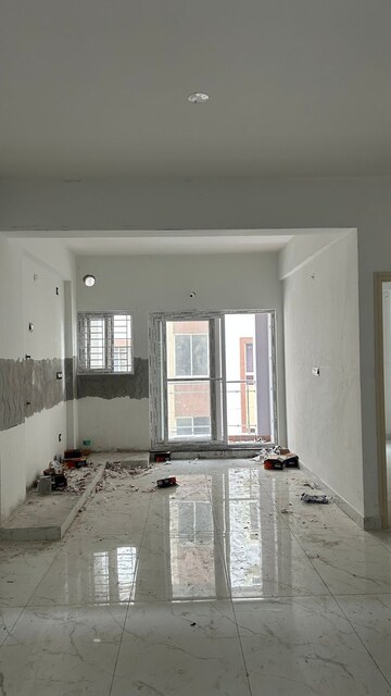 Room in 3 BHK Apartment at Kalkere – for Sale