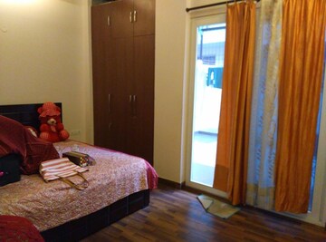 Bedroom in 2 BHK Builder Floor at Sector 26 – for Rent