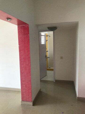 Room in 3 BHK Builder Floor at SS Southend Floors, South City 2 – for Rent