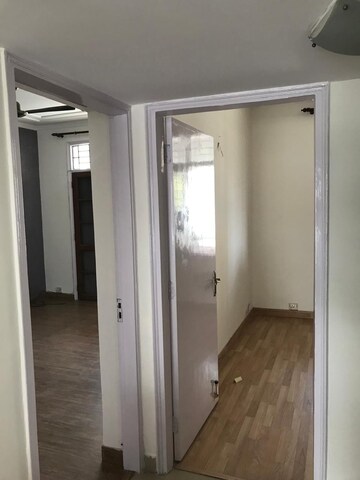 Building Lobby in 3 BHK Builder Floor at SS Southend Floors, South City 2 – for Rent