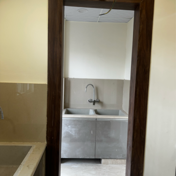 Bathroom in 3 BHK Builder Floor at Sector 31 – for Rent