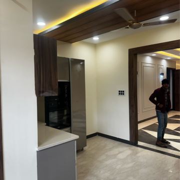 Room in 3 BHK Builder Floor at Sector 31 – for Rent