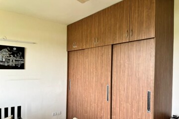 Furnished Amenities in 3.5 BHK Apartment at Emaar Emerald Floors Premier, Sector 65 – for Rent