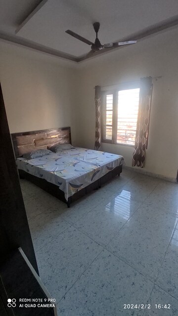 Bedroom in 2 BHK Apartment at Sector 115 – for Rent