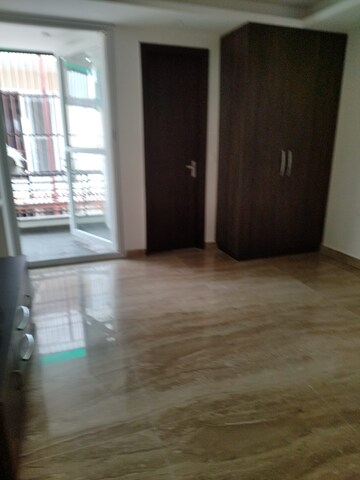 3 BHK Builder Floor For Rent in Sector 25