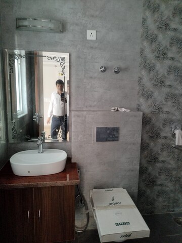 Bathroom in 3 BHK Builder Floor at Sector 25 – for Rent