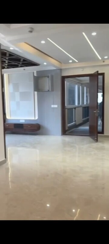 Room in 3 BHK Apartment at Aurobindo Kohinoor, Serilingampally – for Rent