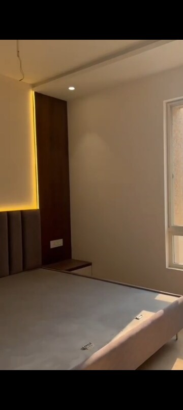 Room in 3 BHK Apartment at Aurobindo Kohinoor, Serilingampally – for Rent