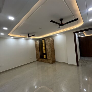 Room in 4 BHK Builder Floor at Chattarpur – for Sale
