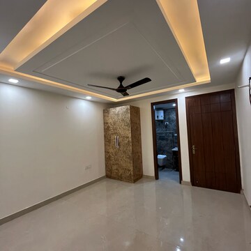 Room in 4 BHK Builder Floor at Chattarpur – for Sale