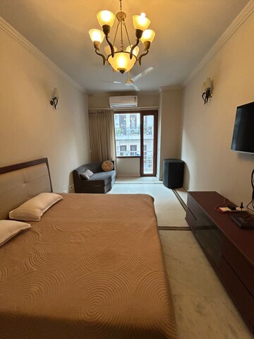 Master Bedroom in 3 BHK Builder Floor at Vasant Vihar – for Sale