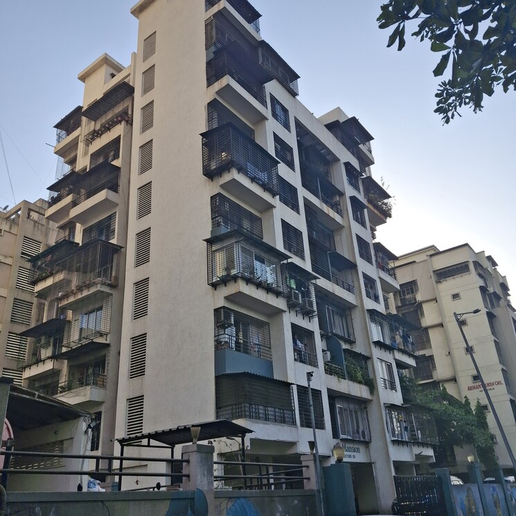 Listing Cover Image