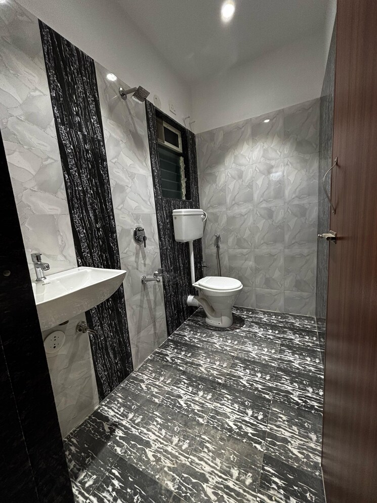 Attached Bathroom, dynamic-crest 1 Bedroom 420 Sq.Ft. Apartment In Shilphata Thane 8490890