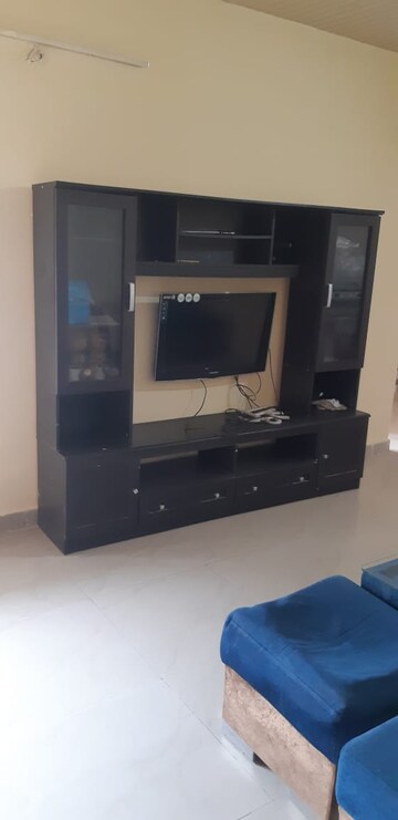 Furnished Amenities in 2.5 BHK Apartment at Alaknanda Apartment Gomti Nagar, Gomti Nagar – for Rent