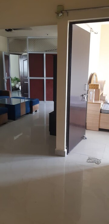 Kitchen in 2.5 BHK Apartment at Alaknanda Apartment Gomti Nagar, Gomti Nagar – for Rent