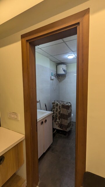 Furnished Amenities in 5 BHK Penthouse at Tulip Violet, Sector 69 – for Rent