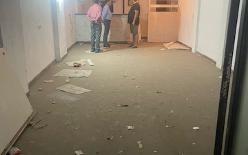 Shop For Rent in Satya Niketan