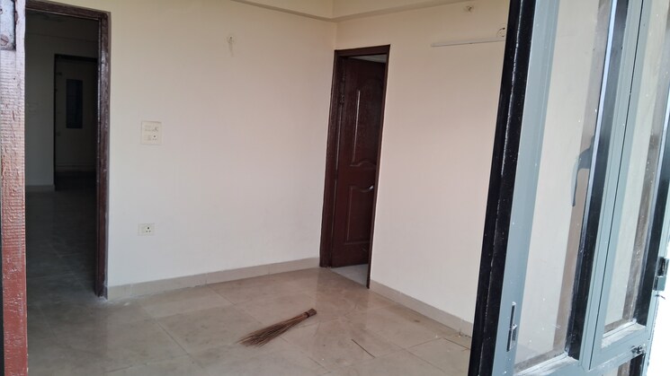Room, kdp-mgi-maple 2 Bedroom 800 Sq.Ft. Apartment In Govindpuram Ghaziabad 8490969