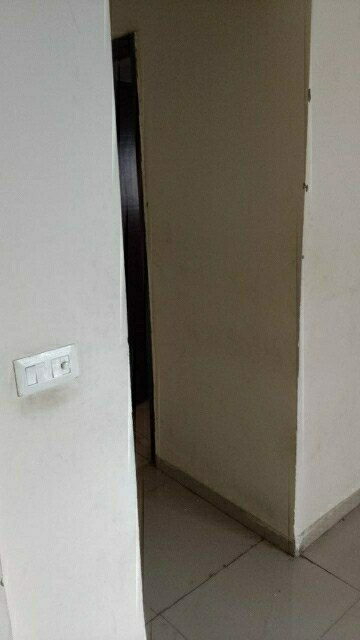 Furnished Amenities in 2 BHK Apartment at Ajnara Integrity, Raj Nagar Extension – for Rent
