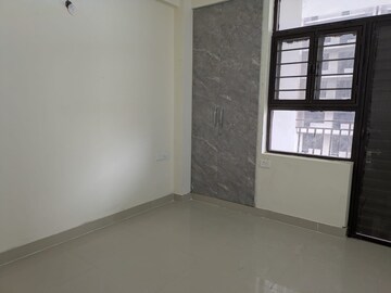Room in 3 BHK Builder Floor at Sector 85 – for Sale