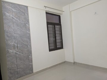 Room in 3 BHK Builder Floor at Sector 85 – for Sale