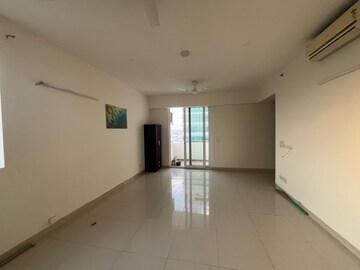 2 BHK Apartment For Rent in Emaar The Palm Drive-Palm Studios, Sector 66