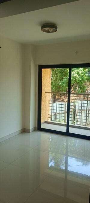 Room in 2 BHK Apartment at Tharwani Ariana Phase II, Ambernath – for Sale