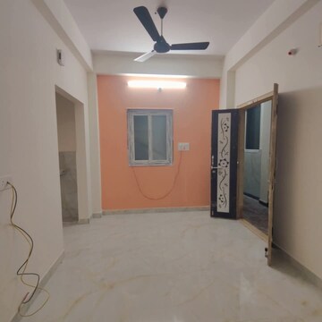 Room in 1 BHK Builder Floor at Somajiguda – for Rent