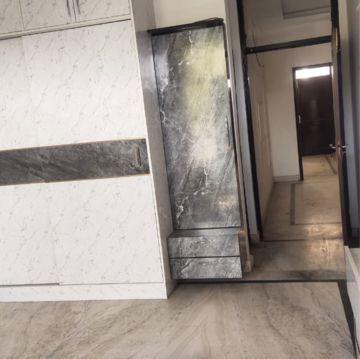 Living Room in 3.5 BHK Builder Floor at Sector 23 – for Rent
