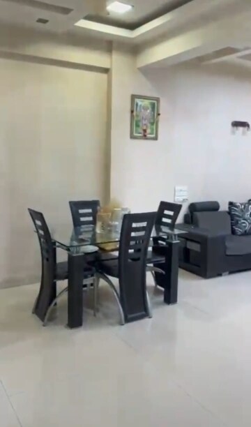 Living Room in 2 BHK Apartment at Marine Drive – for Rent