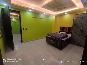 Living Room in 1.5 BHK Apartment at Saket – for Rent