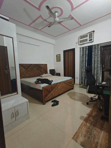 Living Room in 2 BHK Builder Floor at RWA Residential Society, Sector 40 – for Rent