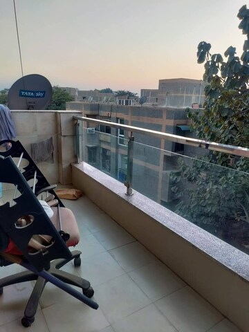 Balcony in 2 BHK Builder Floor at RWA Residential Society, Sector 40 – for Rent